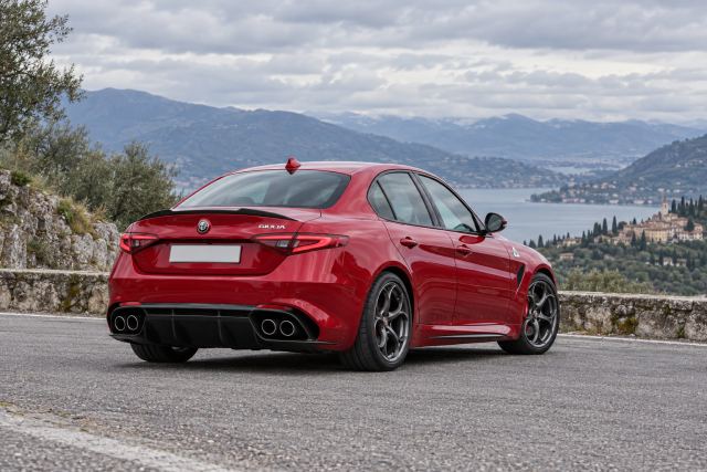 Alfa Romeo Giulia · 2017