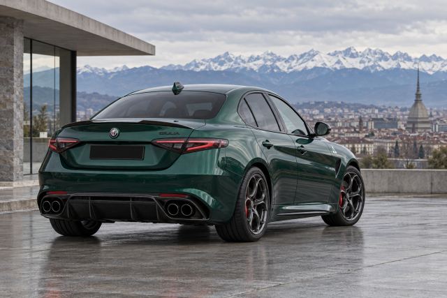 Alfa Romeo Giulia · 2024