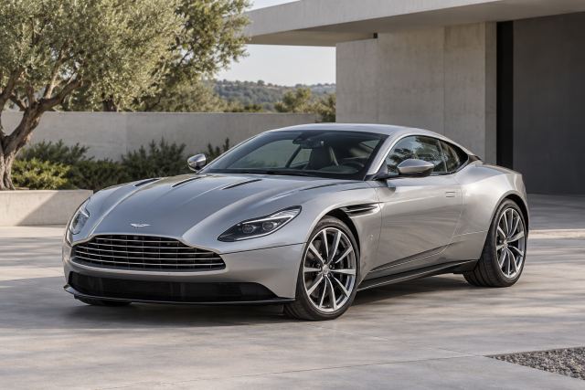 Aston Martin DB11 · 2017