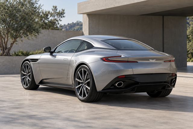 Aston Martin DB11 · 2017