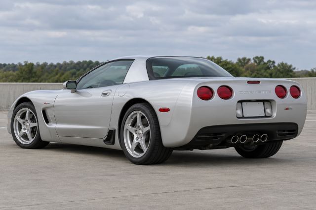 Chevrolet Corvette · 2001