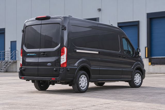 Ford Transit · 2023