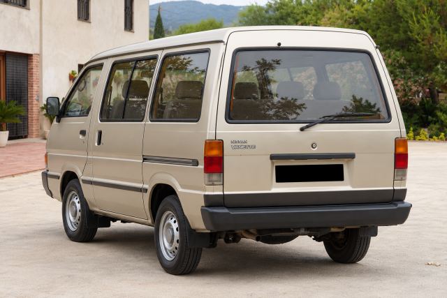 Nissan Vanette · 1992