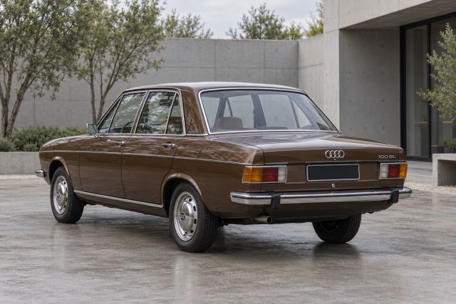 Audi 100 · 1973