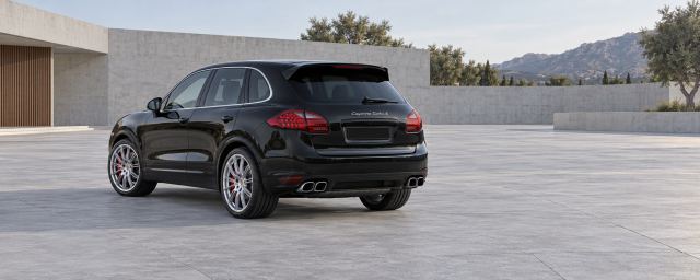 Porsche Cayenne · 2013